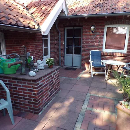 Anneliese Mit Terrasse * アウリッヒ
